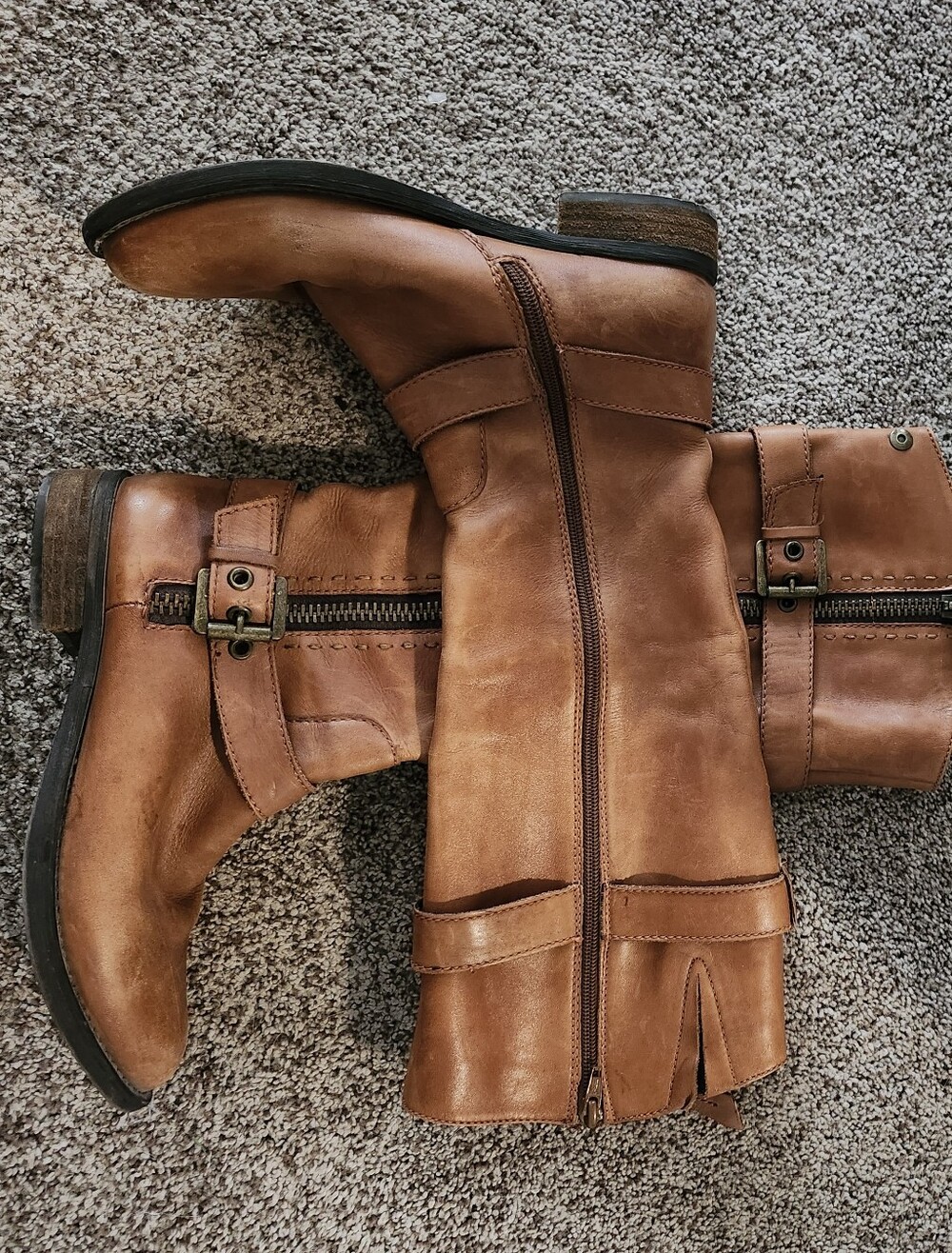 Steve Madden Light Brown Zip-Front Riding Boots Sz 8